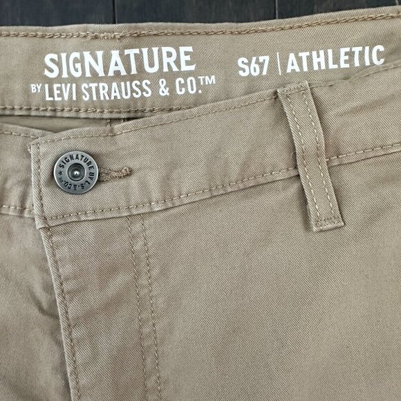 Levis Signature Men's Beige 40W x 30L Athletic Fit Chino Pants - Picture 3 of 16